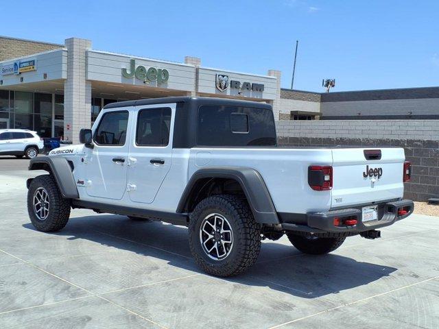 new 2025 Jeep Gladiator car, priced at $45,556