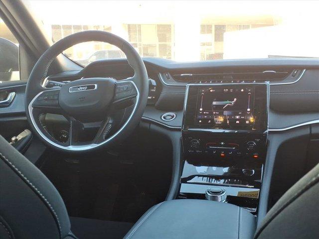 new 2025 Jeep Grand Cherokee car, priced at $32,970