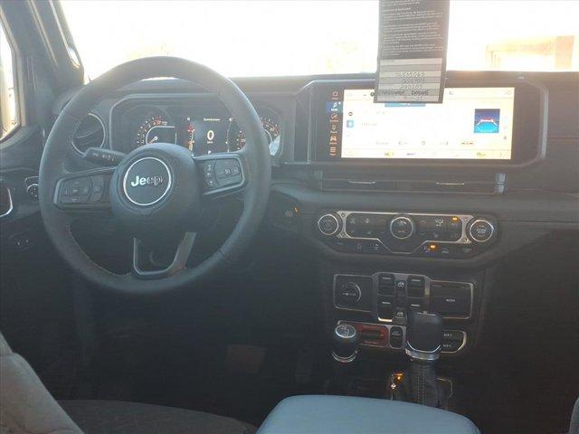 new 2025 Jeep Gladiator car, priced at $48,038