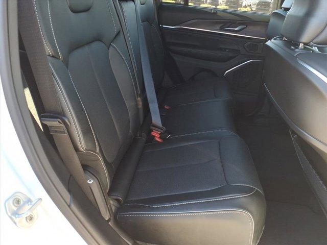 new 2025 Jeep Grand Cherokee car, priced at $53,355