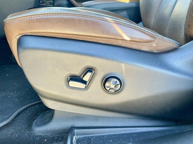 used 2020 Chrysler Pacifica car, priced at $27,977