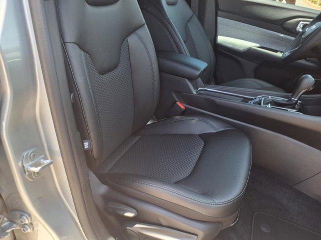 new 2025 Jeep Compass car, priced at $27,250