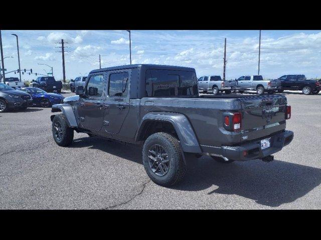 new 2024 Jeep Gladiator car