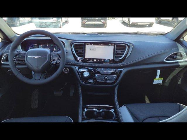 new 2024 Chrysler Pacifica car, priced at $52,265