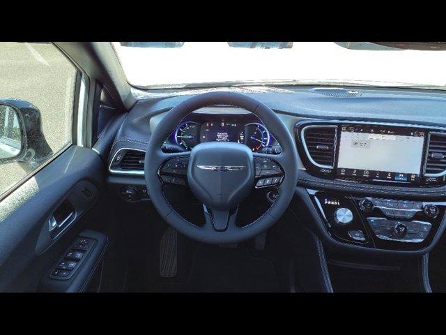 new 2024 Chrysler Pacifica car, priced at $52,265