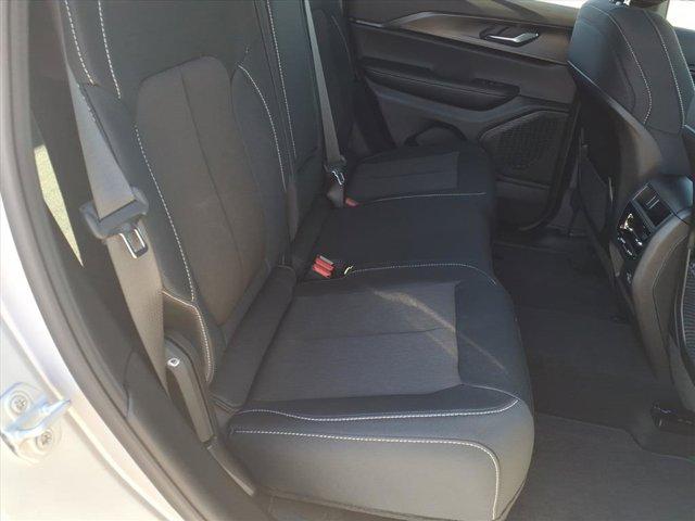 new 2025 Jeep Grand Cherokee car, priced at $33,283