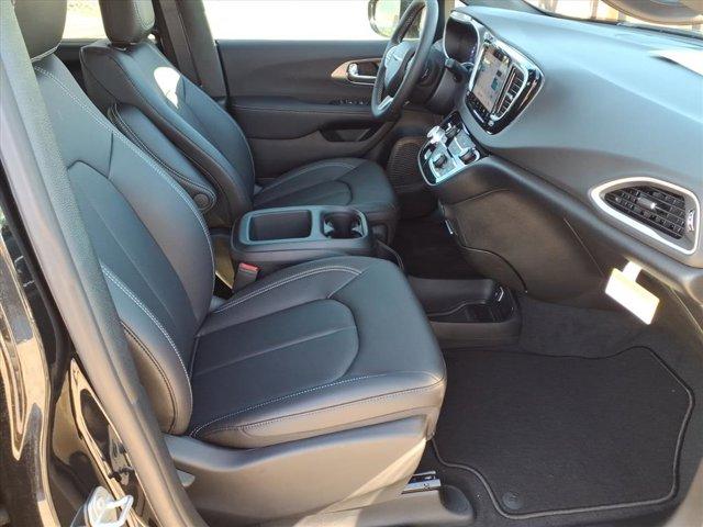 new 2026 Chrysler Voyager car, priced at $35,695