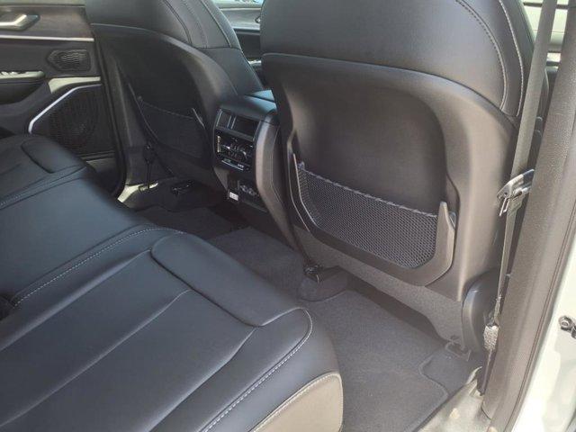 new 2025 Jeep Grand Cherokee car, priced at $44,565