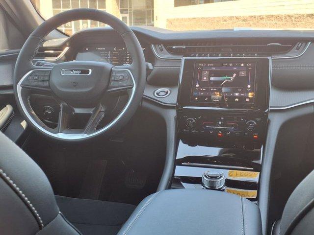 new 2025 Jeep Grand Cherokee L car, priced at $42,777