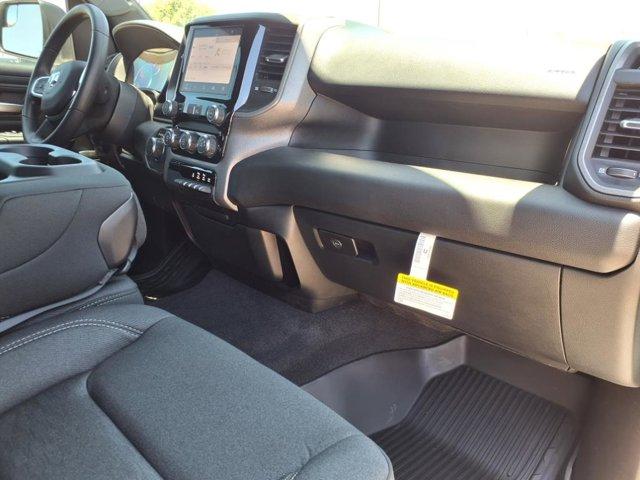 new 2025 Ram 1500 car, priced at $39,662