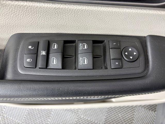 used 2022 Chrysler Pacifica car, priced at $27,977