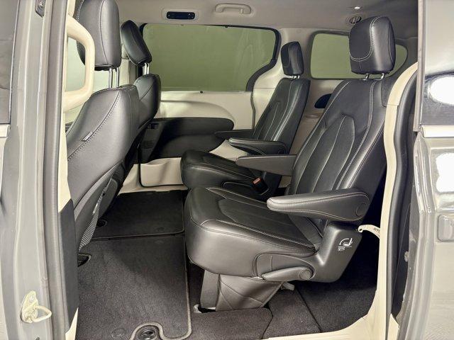used 2022 Chrysler Pacifica car, priced at $27,977