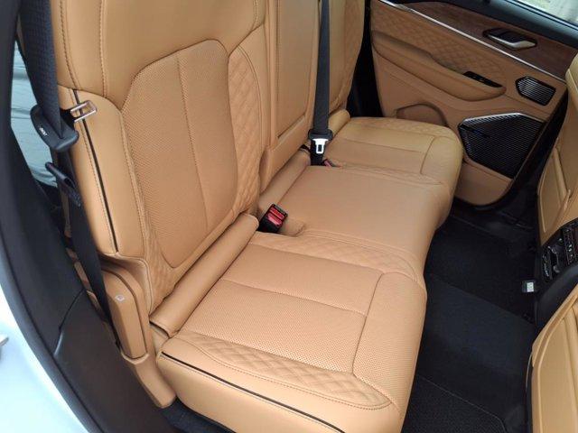new 2025 Jeep Grand Cherokee car, priced at $62,322