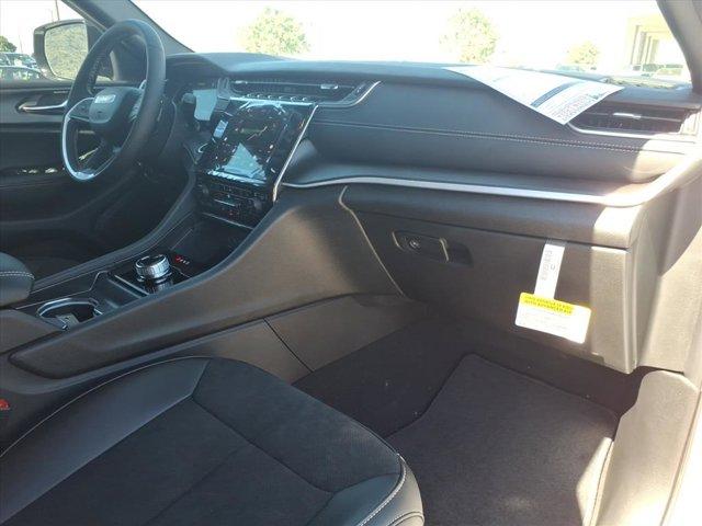 new 2025 Jeep Grand Cherokee L car, priced at $40,927