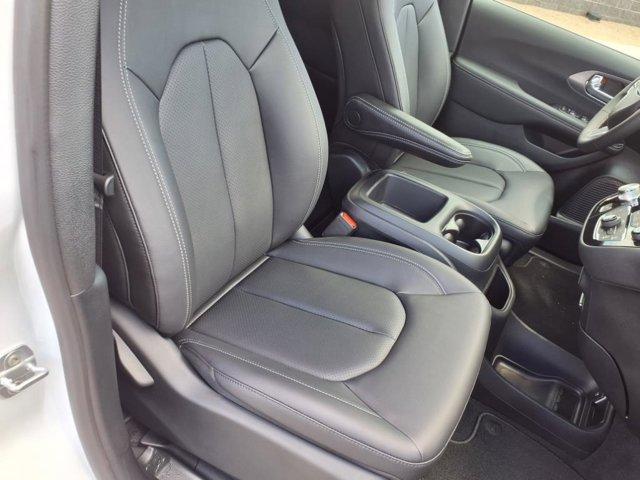 new 2025 Chrysler Pacifica car, priced at $40,180