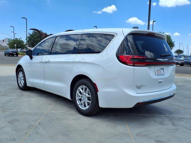 new 2025 Chrysler Pacifica car, priced at $40,180