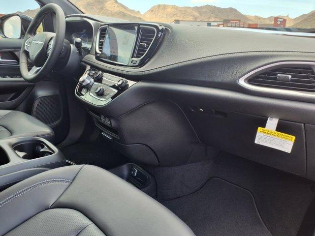 new 2025 Chrysler Pacifica car, priced at $40,180