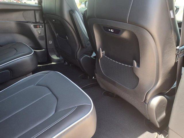 new 2025 Chrysler Pacifica car, priced at $48,620