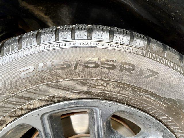 used 2019 Jeep Cherokee car, priced at $15,977