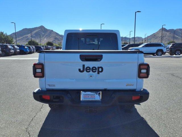 new 2024 Jeep Gladiator car