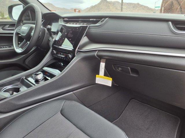 new 2025 Jeep Grand Cherokee car, priced at $36,973