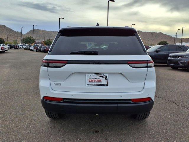 new 2025 Jeep Grand Cherokee car