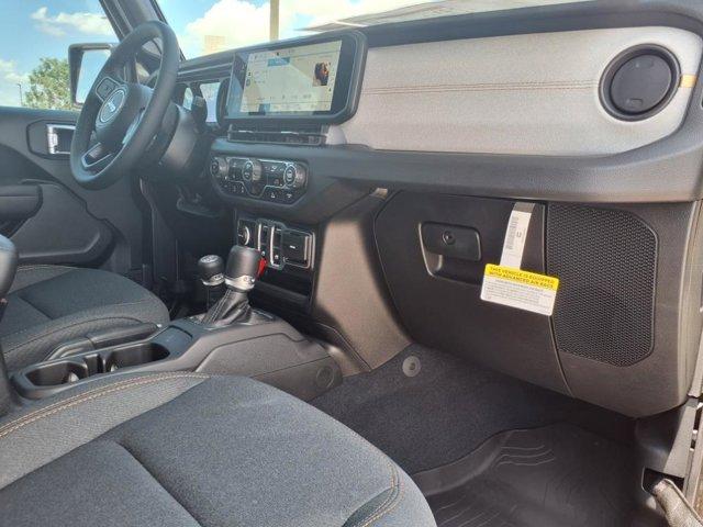 new 2025 Jeep Wrangler car, priced at $36,985