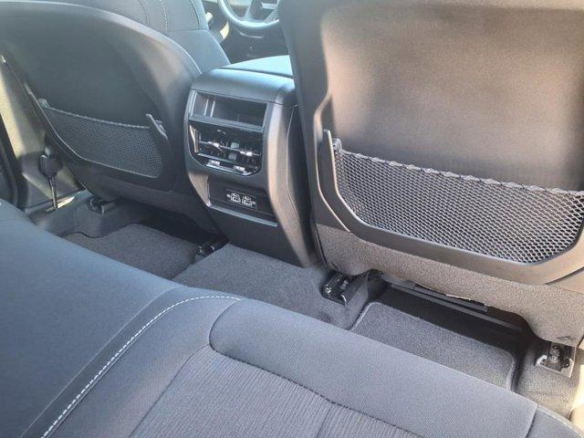new 2025 Jeep Grand Cherokee car, priced at $33,913