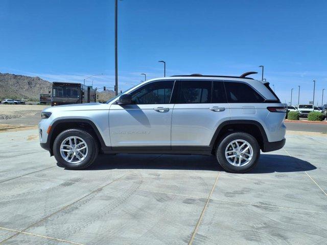 new 2025 Jeep Grand Cherokee car, priced at $33,913