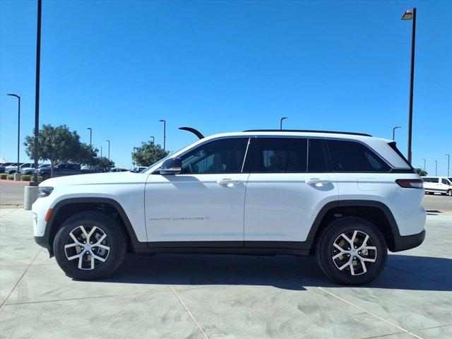 new 2025 Jeep Grand Cherokee car, priced at $45,534
