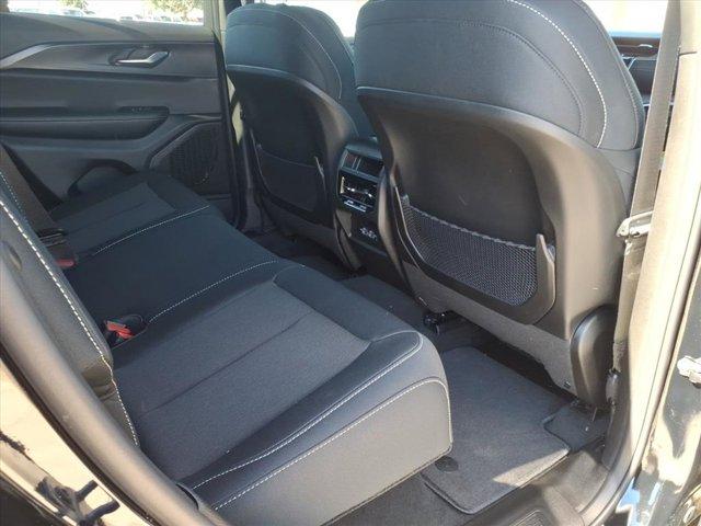 new 2025 Jeep Grand Cherokee car, priced at $36,730