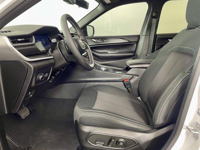 used 2025 Jeep Grand Cherokee car, priced at $33,477