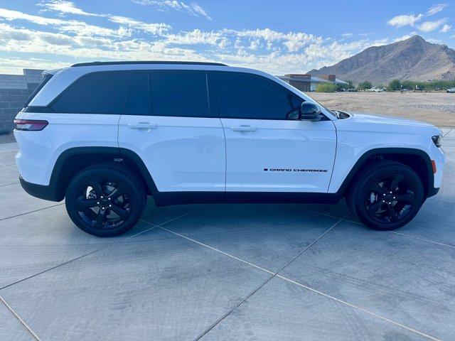 used 2025 Jeep Grand Cherokee car, priced at $39,977