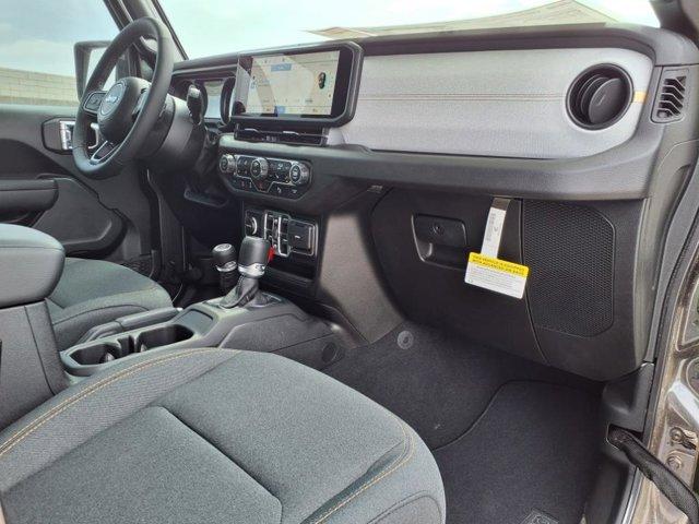 new 2025 Jeep Wrangler car, priced at $43,712