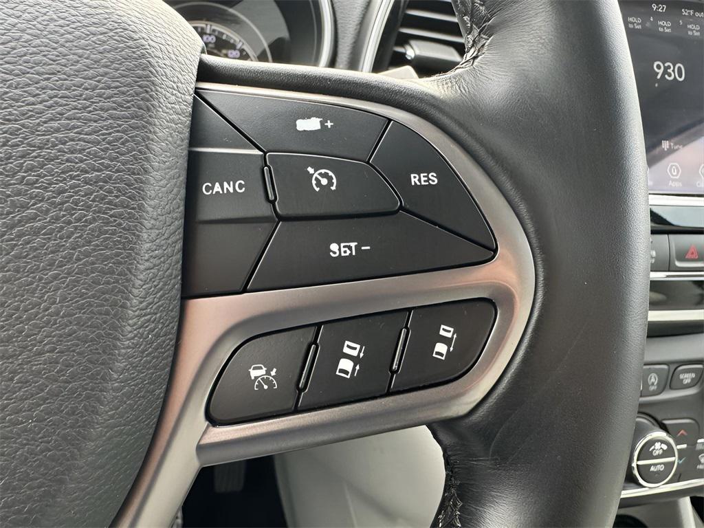 used 2021 Jeep Cherokee car, priced at $19,873