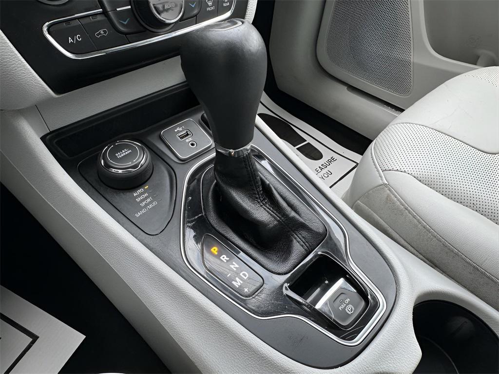 used 2021 Jeep Cherokee car, priced at $19,873