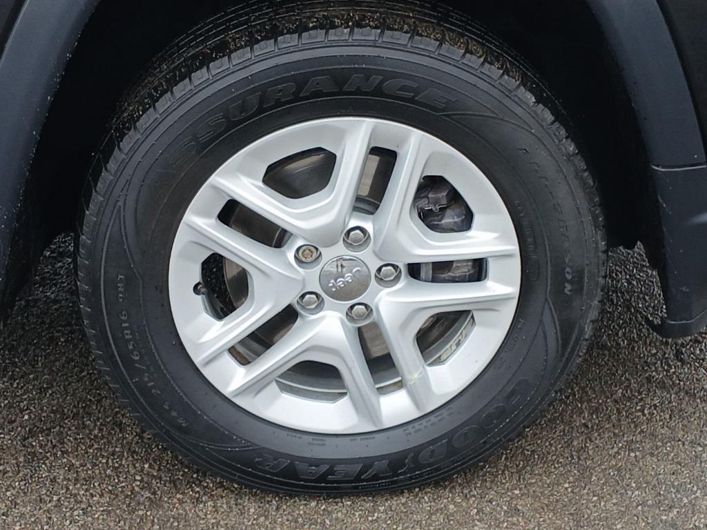 used 2018 Jeep Compass car, priced at $12,987