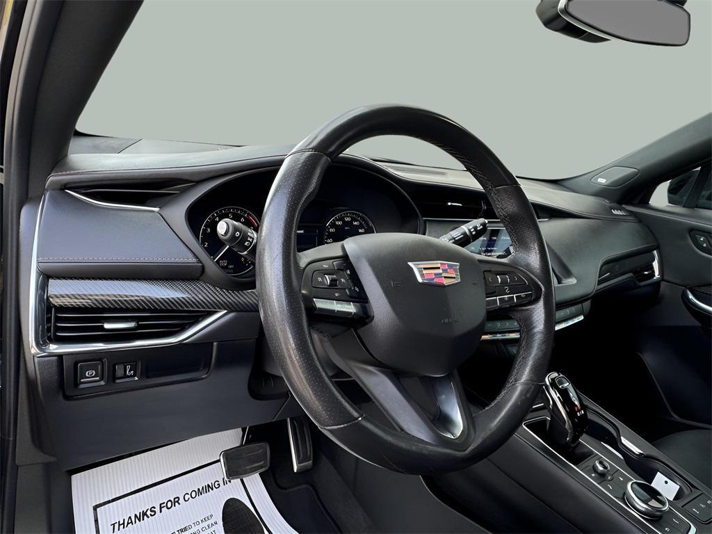 used 2023 Cadillac XT4 car, priced at $32,784