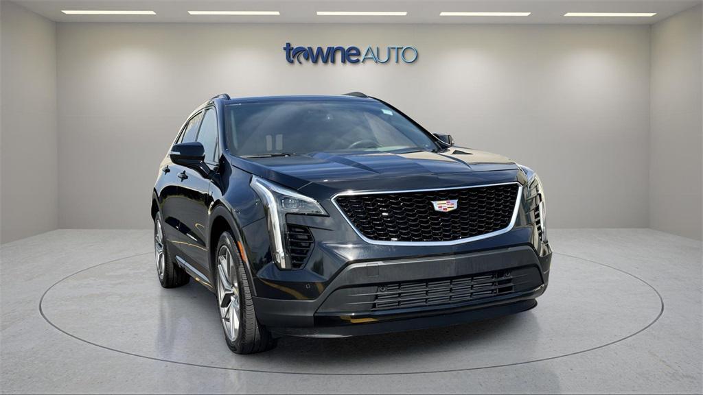 used 2023 Cadillac XT4 car, priced at $32,784