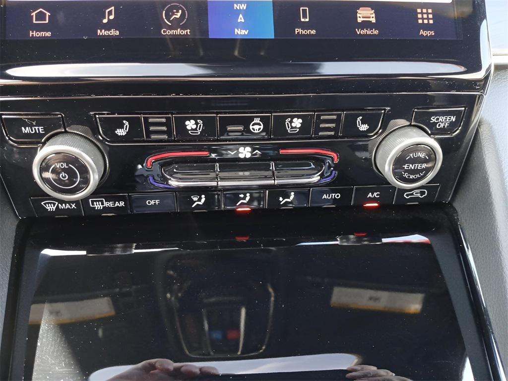 used 2022 Jeep Grand Cherokee L car, priced at $41,680