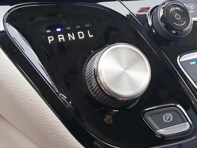 used 2022 Chrysler Pacifica car, priced at $34,751