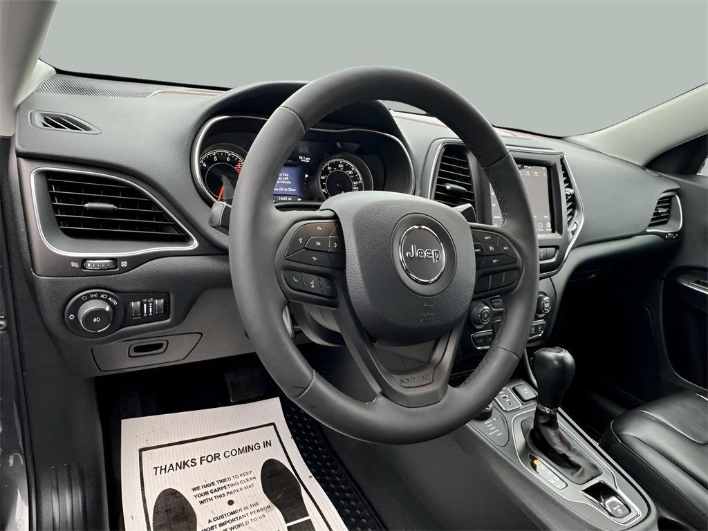 used 2022 Jeep Cherokee car, priced at $28,551