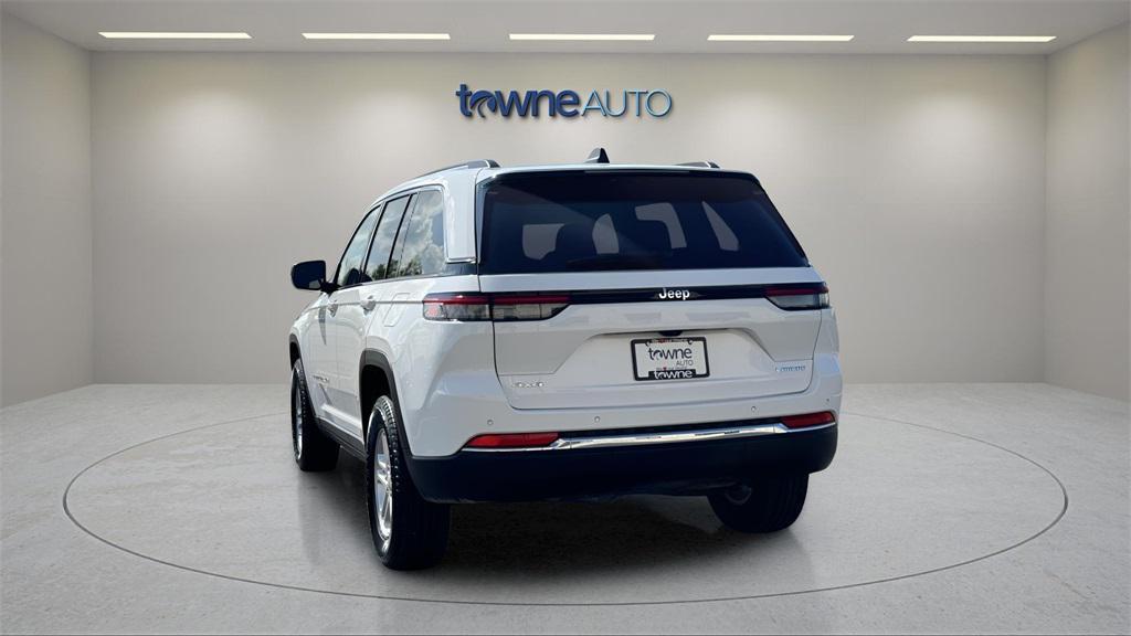 used 2023 Jeep Grand Cherokee car, priced at $31,783