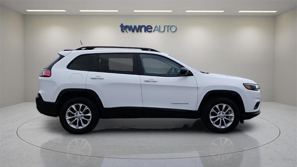 used 2022 Jeep Cherokee car, priced at $25,585