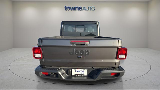 used 2023 Jeep Gladiator car, priced at $33,414