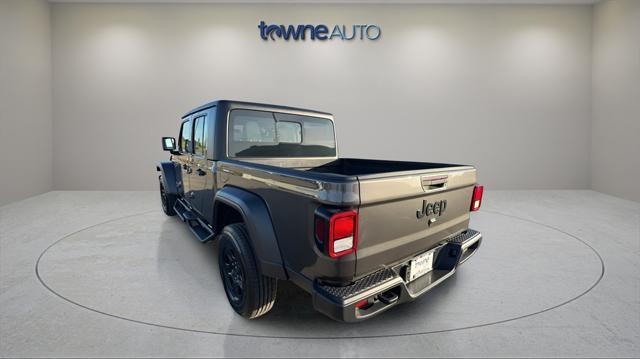 used 2023 Jeep Gladiator car, priced at $33,414