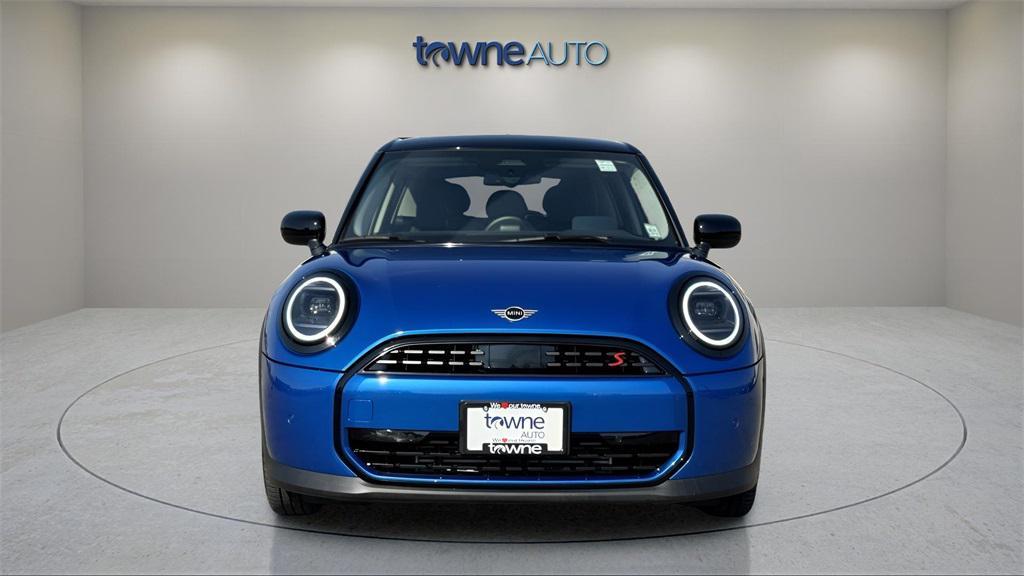 used 2025 MINI Hardtop car, priced at $30,551