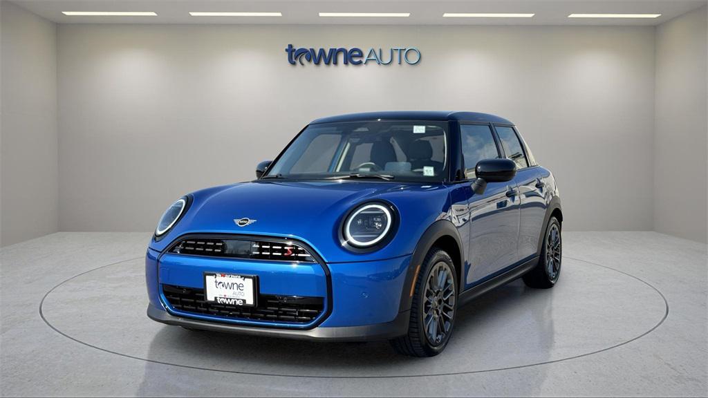 used 2025 MINI Hardtop car, priced at $30,551