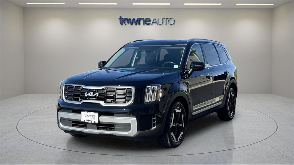 used 2023 Kia Telluride car, priced at $33,401