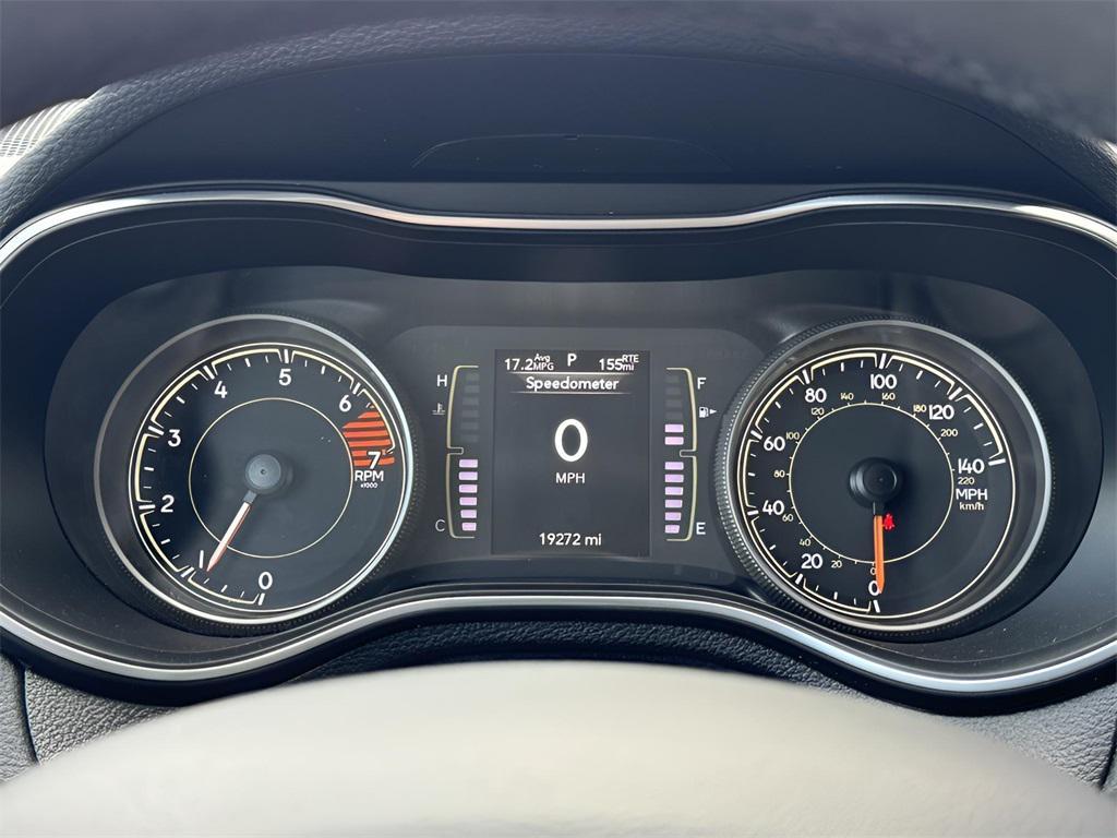 used 2021 Jeep Cherokee car, priced at $23,092